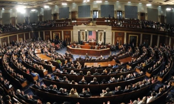 Џонсон: Имаме поддршка од републиканците за да го прекинеме делумниот прекин на работата на владата на САД