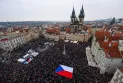 Tens of thousands of Czechs demonstrate for President Pavel