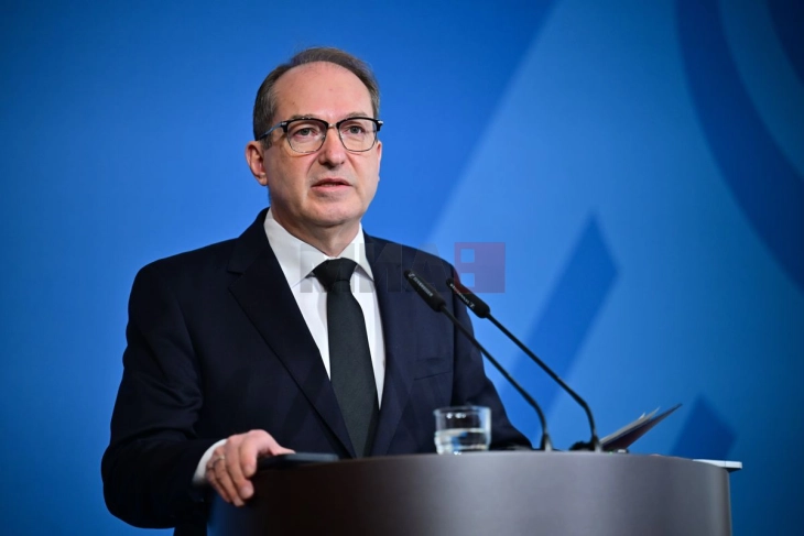 Добринт: Германија ќе ја продолжи соработката со САД во областа на разузнавањето