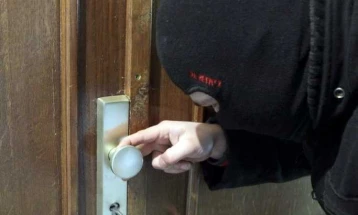 Полицијата фати крадец кој извршил повеќе кражби во  Велес