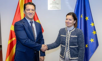 Вицепремиерот Сали во Брисел се сретна со директорката за Западен Балкан, Суперти