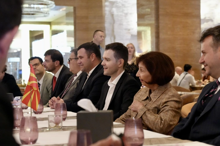 Mucunski nga Dubai: Ekonomia dhe digjitalizimi në fokus të vizitës, do të nënshkruhet memorandum ndërqeveritar për bashkëpunim