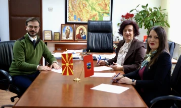 Стаменкоска Трајкоска: Секое дете мора да се чувствува безбедно во училиште