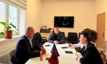 Новиот префект на округот Корча, Флоринда Зегуљај, во посета на Општина Пустец