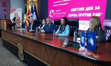 Pacientë të sëmurë nga kanceri kërkojnë qasje të personalizuar në mjekim