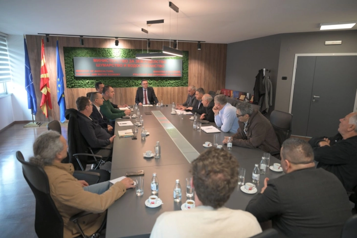 Трипуновски: Работиме на стабилен откуп и цена на суровото млеко