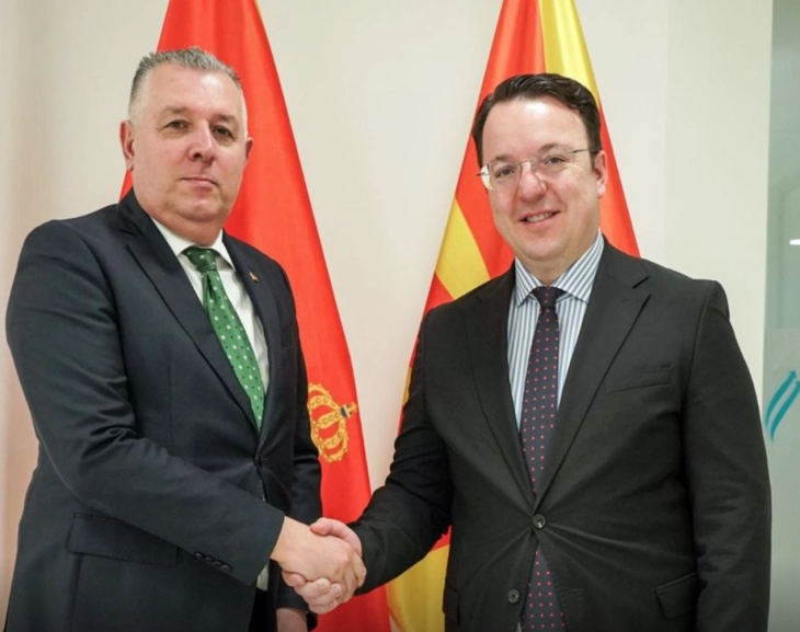 Средба Николоски - Миљаниќ: Потребно е воспоставување авиолинија меѓу Македонија и Црна Гора во интерес на подобро поврзување на двете земји