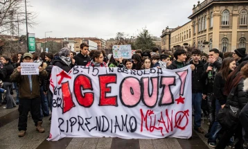 Околу 1.000 лица протестираа во Милано против присуството на ICE во ЗОИ