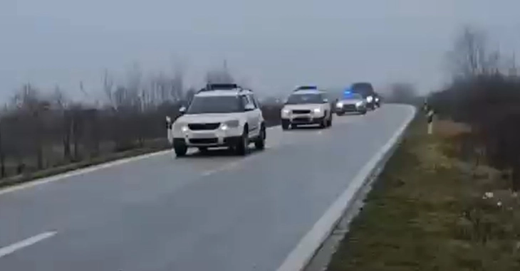 ВИДЕО од непрегледниот конвој упатен кон струмичко во акцијата за заплена на дрогата