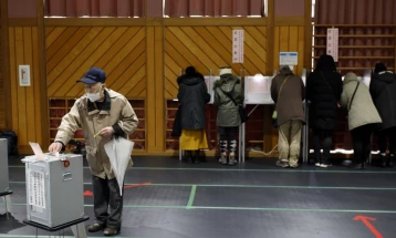 Предвремени парламентарни избори во Јапонија, се очекува победа на партијата на актуелната премиерка Такаичи