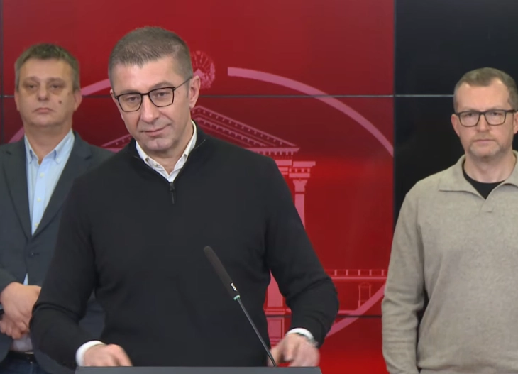 Мицкоски: Ќе ги зголемиме минималните плати според законското решение