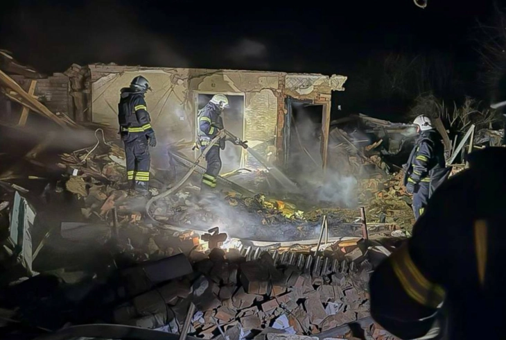 Три лица загинаа во руски напади врз Одеса и Харков