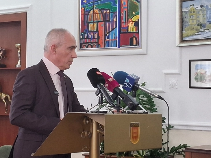 Коњановски: Жалам за повредите на детето каснато од куче и посакувам брзо да заздрави