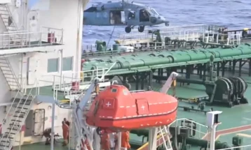 Припадници на американската морнарица во Индиски Океан упаднаа на танкер, кој транспортирал нафта од Венецуела за Кина