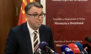 Филков: Правосудниот испит може да се полага само на македонски јазик, се друго е притисок