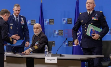 SHBA tërhiqet nga dy komanda të rëndësishme në NATO, i ndërmarrin gjeneralë evropian