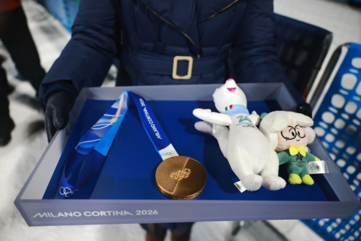 ЗОИ: Организацискиот комитет ќе им ги поправи скршените медали на спортистите