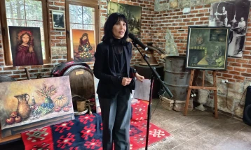 Недела на лозаровинарство, изложба на дела од ликовната уметница Македонка Димова во Вински музеј - Кавадарци 