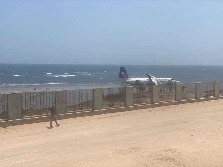 Во Сомалија се урна авион веднаш по полетувањето