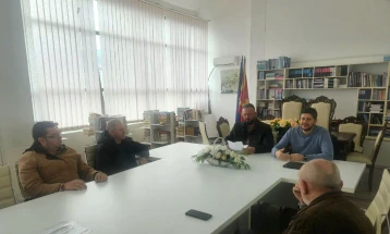 Дебата за бездомните кучиња во Делчево