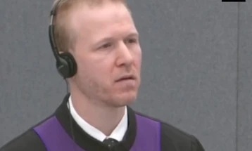 Рама за хашкиот обвинител Хаулинг: „Каков меѓународен идиот“