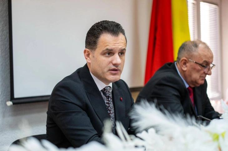 Sejdiu ironizon me largimet në AKI: Kemi frikë se edhe liderët e tyre do të vijnë në VLEN