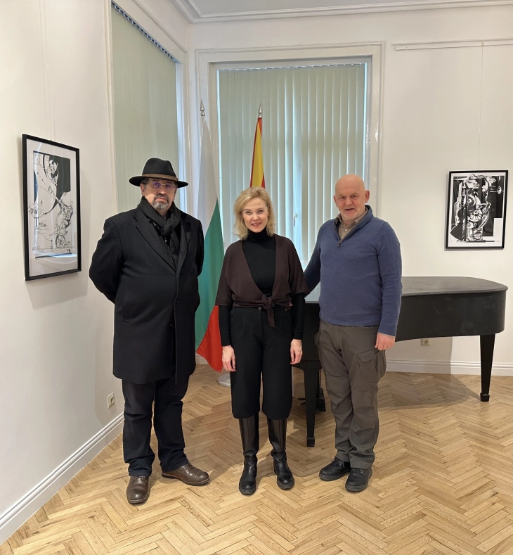 Средба на директорот на македонскиот КИЦ во Софија со двајца бугарски актери