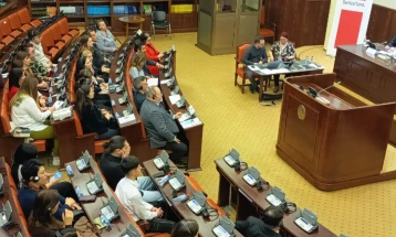 Учениците од осмо и деветто одделение ќе можат да учат за истражувачкото новинарство во рамки на предметот Граѓанско општество