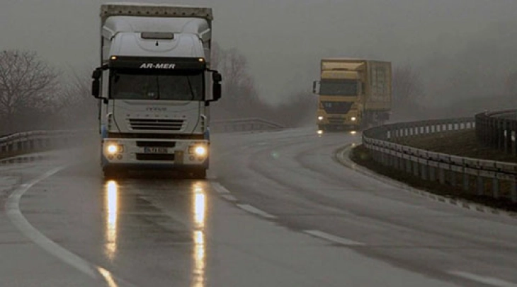 Traffic: Winter conditions, fog at Pletvar and Strazha