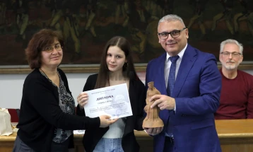 Прогласени најдобрите раскази на натпреварот „Античка приказна инспирирана од фотографија“