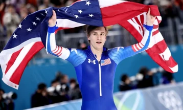 ЗОИ 2026: Штолц со втор олимписки рекорд до злато во брзо лизгање на 500 метри