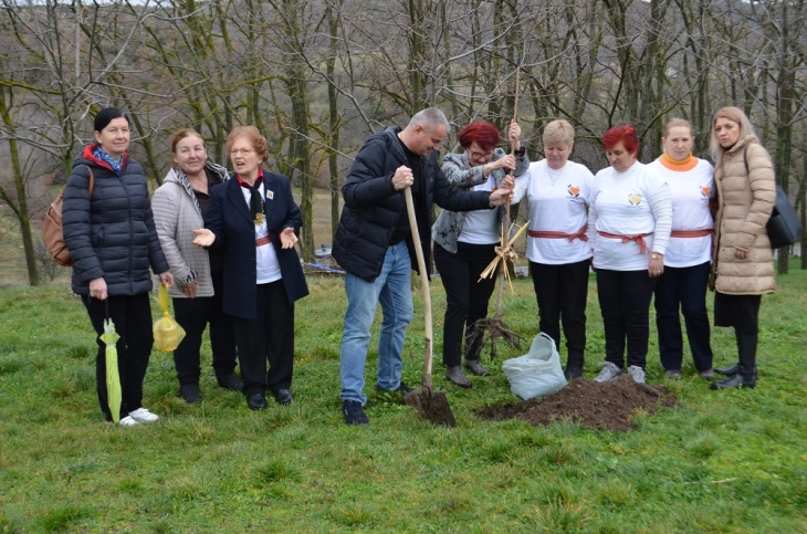 „Месни поклади“ во манастирот „Свети Спас“ во организација на жените од здружението „Златни срца“