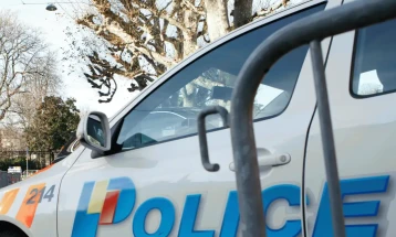 Воз излета од шините поради лавина во Швајцарија, се претпоставува дека има повеќе повредени