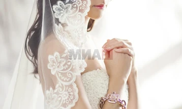 Девојка од Хрватска објави оглас за венчаница, и стана хит