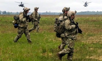 Bi-Bi-Si: Britania po shqyrton rritjen e shpenzimeve ushtarake në tre përqind të PBB-së