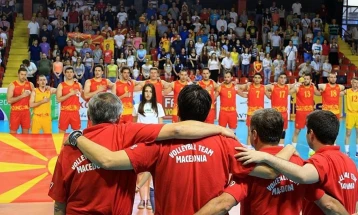 Македонските одбојкари домаќини во Струмица, одбојкарките ќе играат во Скопје