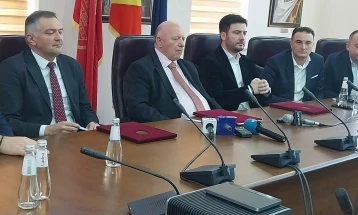 Стопанската комора на Македонија дава поддршка на транспортерите