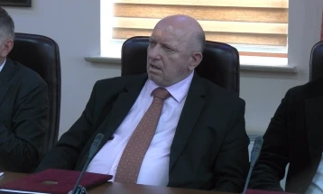 Азески: Дијалогот е клучен за решение за минималната плата, не протестите