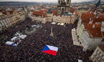 Протестите на Чесите ја принудија владата на Андреј Бабиш да се откаже од назначувањето на контроверзниот инфлуенсер Филип Турек за министер