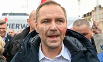 Presidenti polak konsideron se Varshava duhet të fillojë programin e saj bërthamor