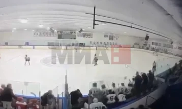 Të paktën dy të vdekur nga të shtënat në një ndeshje hokeji për të rinj në SHBA