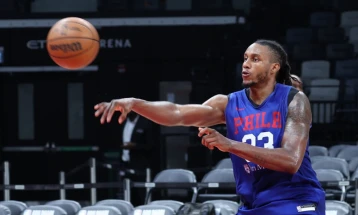 Филаделфија има намера да го продолжи договорот на Вокер и да го ангажира Пејн од Партизан