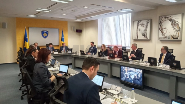 Kurti: Vendi, Pavarësia dhe Kushtetuta janë të reja, por gjuha, kultura dhe populli i Kosovës janë të lashtë