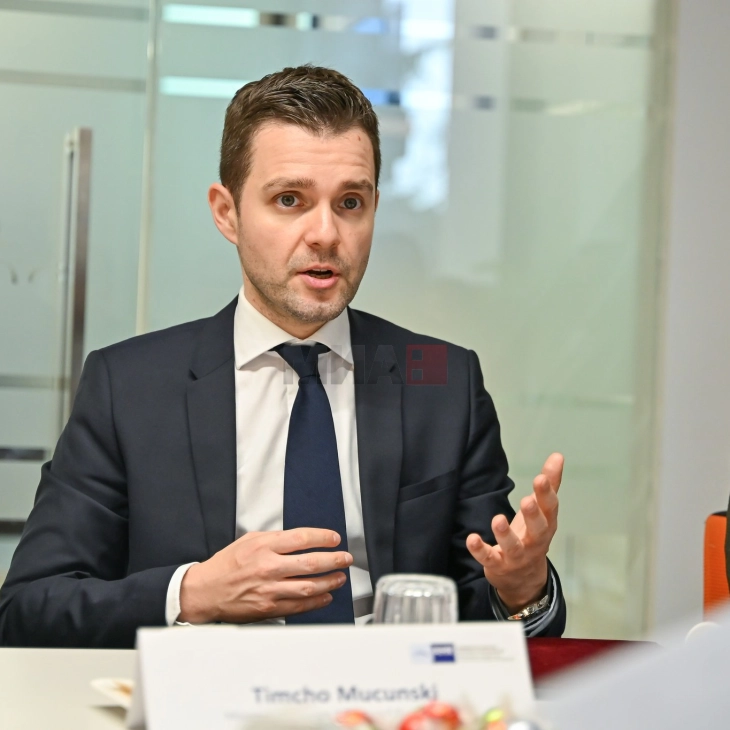 Mucunski nesër në takim ministror për Korridorin VIII në Tiranë