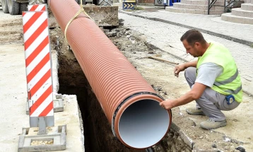 Измени во законите за градење и градежно земјиште со кои се става ред во подземната инфраструктура и се уредуваат базните станици на телекомите