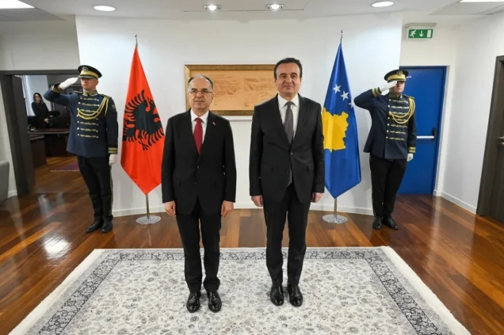 Presidenti i Shqipërisë dhe kryeministri i Kosovës biseduan për sfidat e përbashkëta