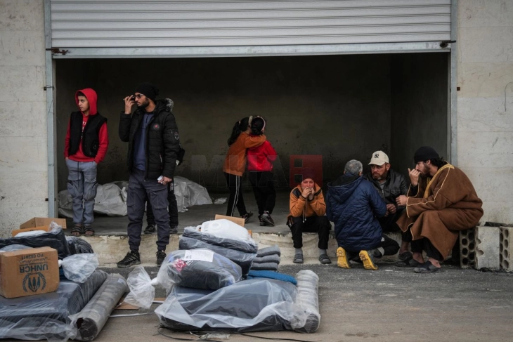 Преместувањето на жителите од кампот ал-Хол во Сирија се смета за чекор кон негово затворање