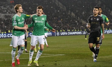 Њукасл пред пласман во осминафиналето од Лигата на шампионите