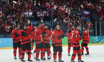 ЗОИ 2026: Учениците од Онтарио ослободени од настава кога играат хокеарите на Канада