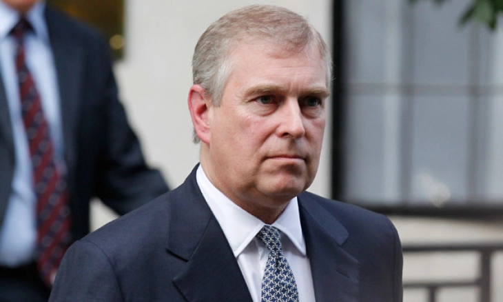 Стармер и кралот Чарлс по приведувањето на поранешниот принц Ендру: Никој не е над законот